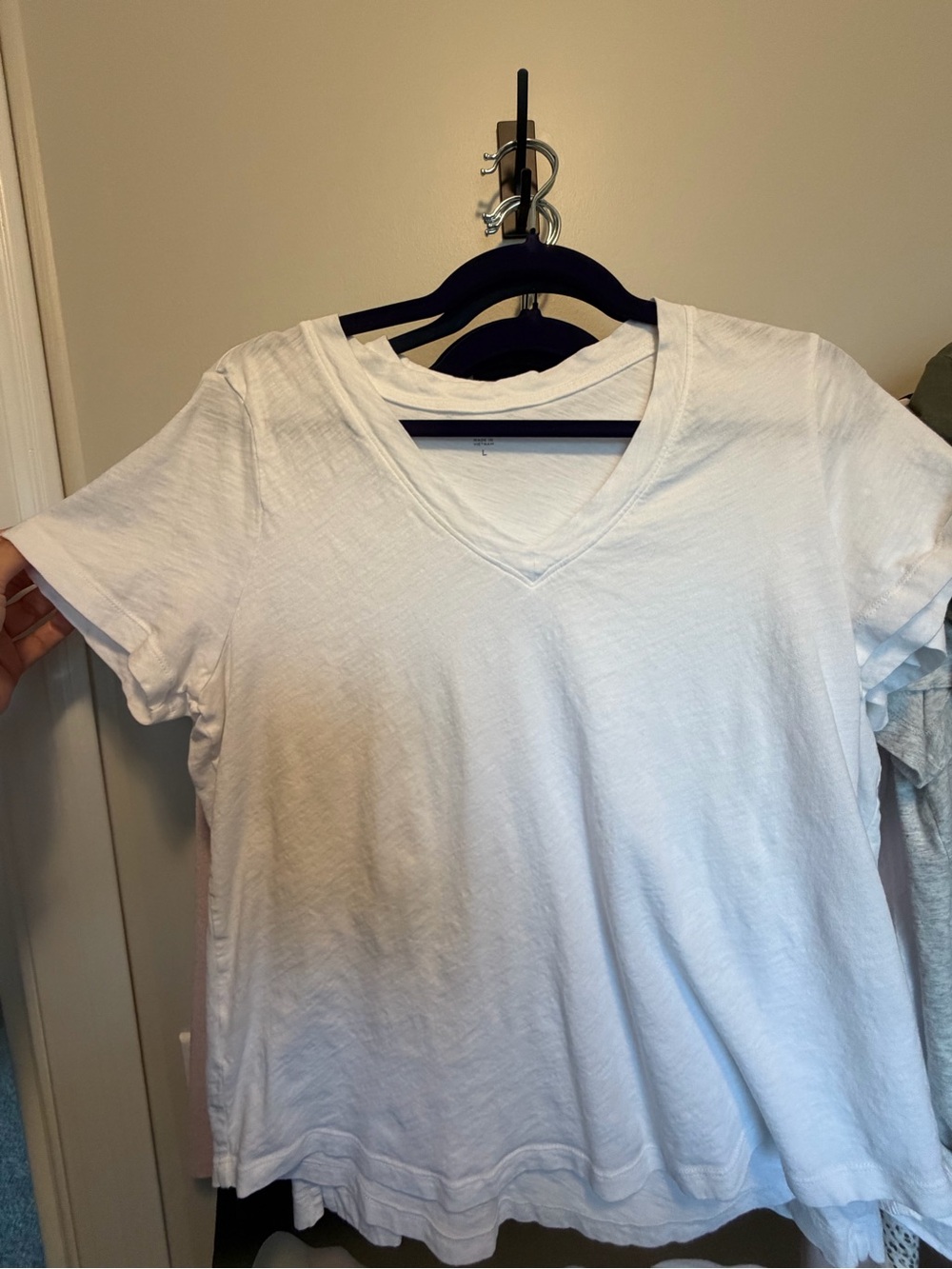 LOFT White V-Neck Short Sleeve Women’s Tee